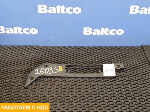 Накладка переднего бампера