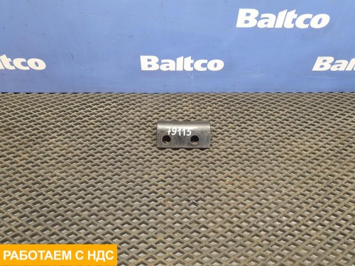 Кронштейн клапана ускорительного